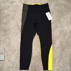 Athleta women’s Black, dark grey & yellow Leggings